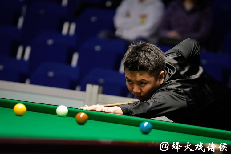 斯诺克武汉公开赛 周跃龙击败泰国选手晋级32强