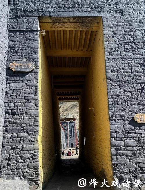 萨迦寺历史文化与艺术亮相故宫午门 萨迦寺历史文化与艺术亮相故宫午门